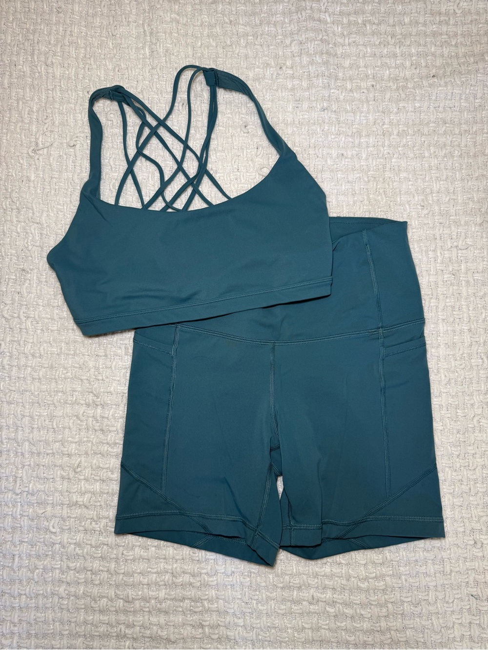 CRZ YOGA Naked Feeling Biker Shorts XS & Cross Back Sports Bra S Indigo Blue